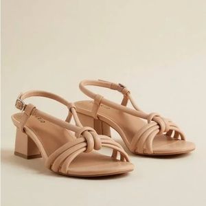 Block heel strappy sandal wide!!